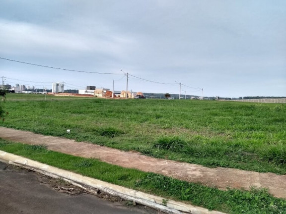 Imagem Terreno à Venda, 360 m² em Bauru
