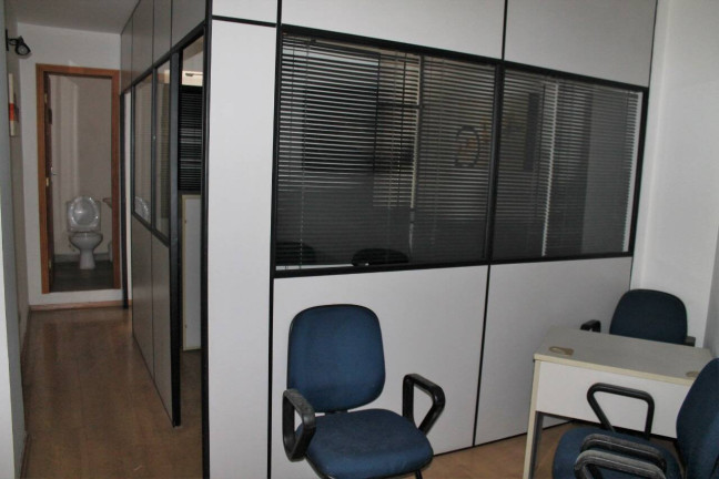 Sala Comercial à Venda, 36 m² em Liberdade - São Paulo