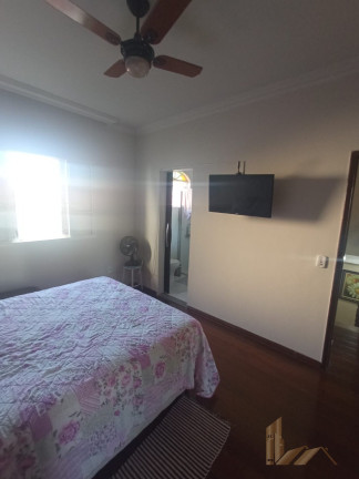 Imagem Casa com 3 Quartos à Venda, 360 m² em Planalto - Belo Horizonte Imagem Casa com 3 Quartos à Venda, 360 m² em Planalto - Belo Horizonte