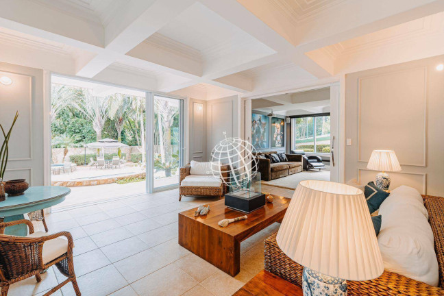 Imagem Casa com 8 Quartos à Venda, 750 m² em Condomínio Flamboyant - Atibaia