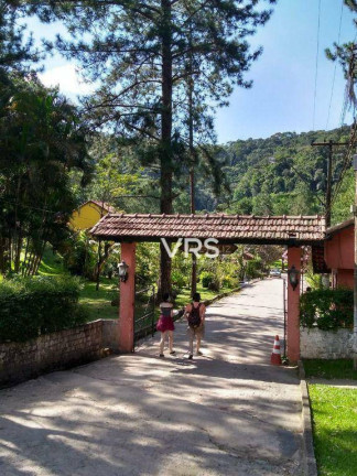 Terreno à Venda, 1.020 m² em Vale Feliz - Teresópolis