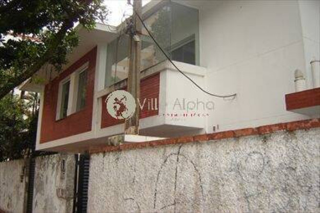 Imagem Casa com 8 Quartos à Venda, 290 m² em Gonzaga - Santos Imagem Casa com 8 Quartos à Venda, 290 m² em Gonzaga - Santos