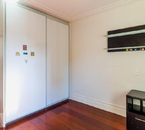 Imagem Imóvel com 3 Quartos à Venda, 230 m² em Moema - São Paulo Imagem Imóvel com 3 Quartos à Venda, 230 m² em Moema - São Paulo