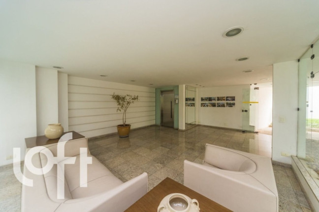 Imagem Imóvel com 3 Quartos à Venda, 212 m² em Vila Nova Conceição - São Paulo