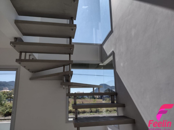 Imagem Casa com 3 Quartos à Venda, 112 m² em Pântano Do Sul - Florianópolis Imagem Casa com 3 Quartos à Venda, 112 m² em Pântano Do Sul - Florianópolis