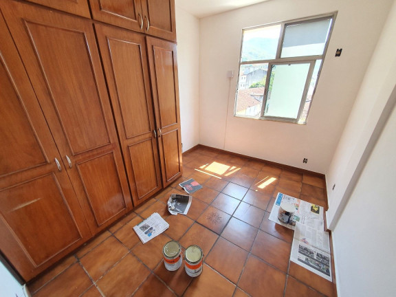 Imagem Imóvel com 3 Quartos à Venda, 75 m² em Grajaú - Rio De Janeiro Imagem Imóvel com 3 Quartos à Venda, 75 m² em Grajaú - Rio De Janeiro