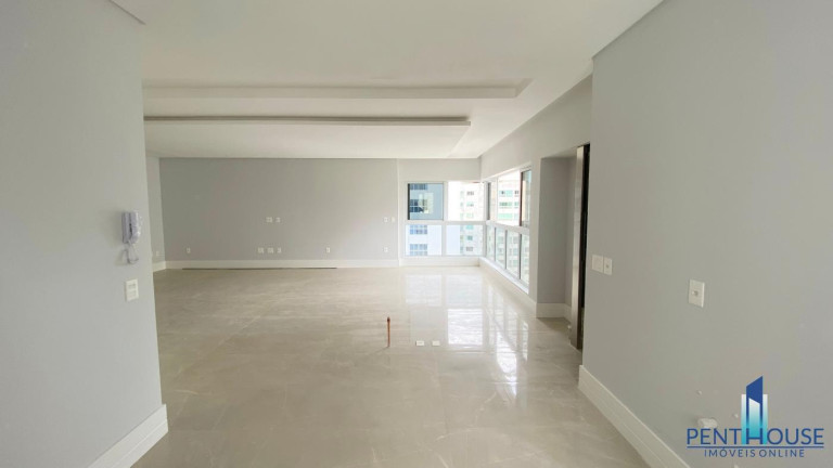 Imagem Apartamento com 3 Quartos à Venda, 133 m² em Pioneiros - Balneário Camboriú Imagem Apartamento com 3 Quartos à Venda, 133 m² em Pioneiros - Balneário Camboriú