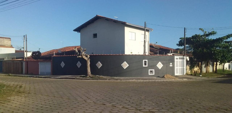 Casa com 3 Quartos à Venda, 126 m² em Grandesp - Itanhaém