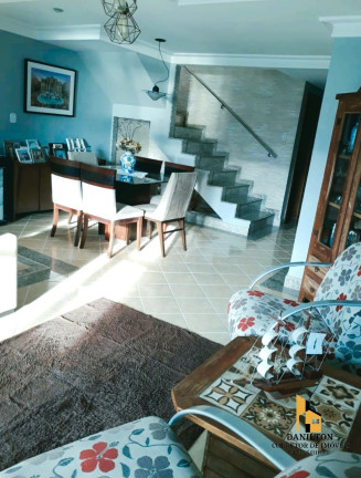 Imagem Imóvel com 3 Quartos à Venda, 250 m² em Praia Do Morro - Guarapari Imagem Imóvel com 3 Quartos à Venda, 250 m² em Praia Do Morro - Guarapari