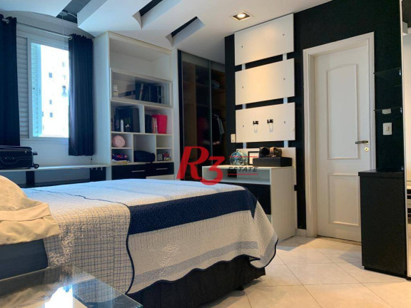 Imagem Casa com 5 Quartos à Venda, 350 m² em Boqueirão - Santos