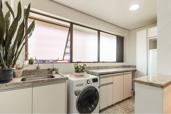 Imagem Cobertura com 4 Quartos à Venda, 330 m² em Petrópolis - Porto Alegre