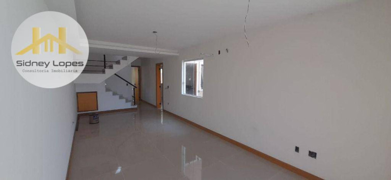 Imagem Casa com 4 Quartos à Venda, 200 m² em Pechincha - Rio De Janeiro Imagem Casa com 4 Quartos à Venda, 200 m² em Pechincha - Rio De Janeiro