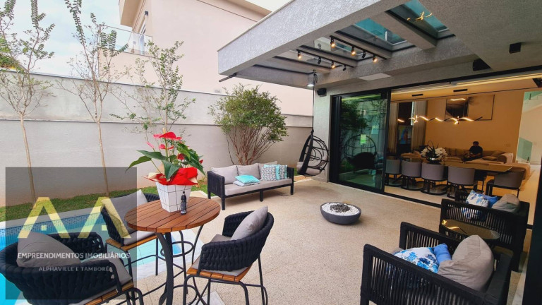 Imagem Casa com 4 Quartos à Venda, 380 m² em Alphaville - Santana De Parnaíba Imagem Casa com 4 Quartos à Venda, 380 m² em Alphaville - Santana De Parnaíba