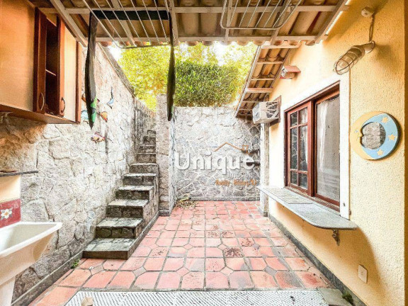 Imagem Casa com 3 Quartos à Venda, 100 m² em Centro - Armação Dos Búzios