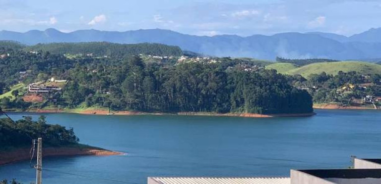 Imagem Terreno à Venda, 1.300 m² em Igaratá Imagem Terreno à Venda, 1.300 m² em Igaratá