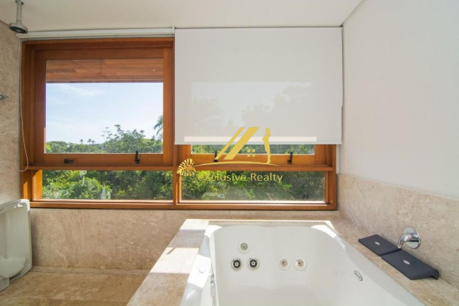 Imagem Imóvel com 5 Quartos à Venda, 639 m² em Praia Do Forte - Mata De São João Imagem Imóvel com 5 Quartos à Venda, 639 m² em Praia Do Forte - Mata De São João