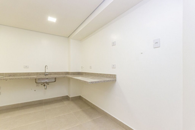 Imagem Imóvel com 3 Quartos à Venda, 129 m² em Copacabana - Rio De Janeiro Imagem Imóvel com 3 Quartos à Venda, 129 m² em Copacabana - Rio De Janeiro