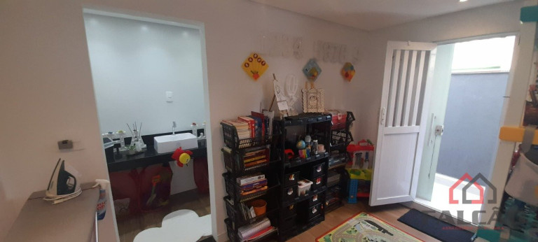 Imagem Casa com 4 Quartos à Venda, 180 m² em Vila Valença - São Vicente Imagem Casa com 4 Quartos à Venda, 180 m² em Vila Valença - São Vicente