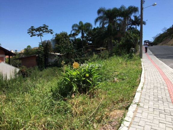 Terreno à Venda, 500 m² em Centro - Bombinhas