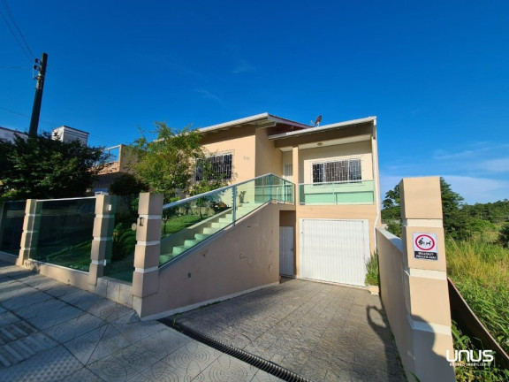 Casa com 3 Quartos à Venda, 200 m² em Forquilhas - São José