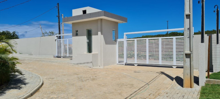 Imagem Casa com 2 Quartos à Venda, 60 m² em Estrada Do Coco - Camaçari