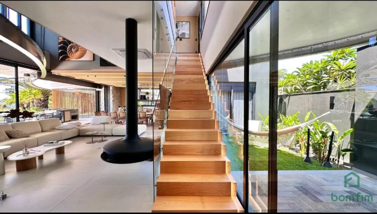 Imagem Casa com 5 Quartos à Venda, 601 m² em Centro - Xangri-lá Imagem Casa com 5 Quartos à Venda, 601 m² em Centro - Xangri-lá