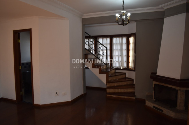 Imagem Imóvel com 3 Quartos à Venda, 98 m² em Região De Capivari - Campos Do Jordão Imagem Imóvel com 3 Quartos à Venda, 98 m² em Região De Capivari - Campos Do Jordão