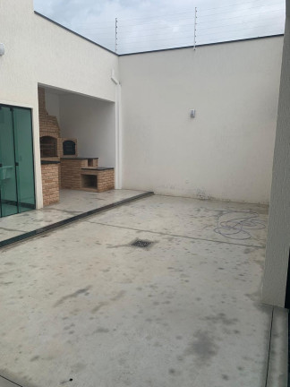 Imagem Casa de Vila com 2 Quartos para Alugar, 150 m² em Centro - Pindamonhangaba