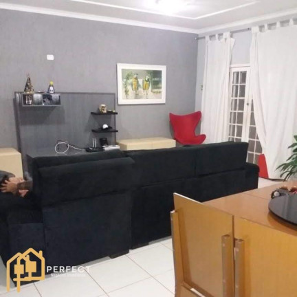 Imagem Casa com 3 Quartos à Venda, 450 m² em Loteamento Quinta Das Frutas - Taubaté
