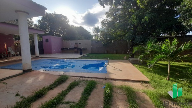 Casa com 4 Quartos à Venda, 202 m² em Santo Inácio - Montes Claros