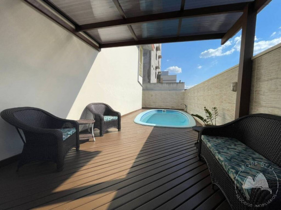 Imagem Casa com 4 Quartos à Venda, 280 m² em Brusque