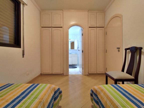 Imagem Apartamento com 3 Quartos à Venda, 200 m² em Pitangueiras - Guarujá Imagem Apartamento com 3 Quartos à Venda, 200 m² em Pitangueiras - Guarujá