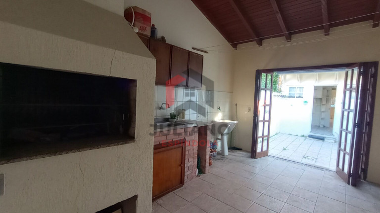 Imagem Casa com 2 Quartos à Venda, 101 m² em Jardim Itu - Porto Alegre