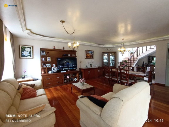 Imagem Casa com 4 Quartos à Venda, 304 m² em Trindade - Florianópolis Imagem Casa com 4 Quartos à Venda, 304 m² em Trindade - Florianópolis