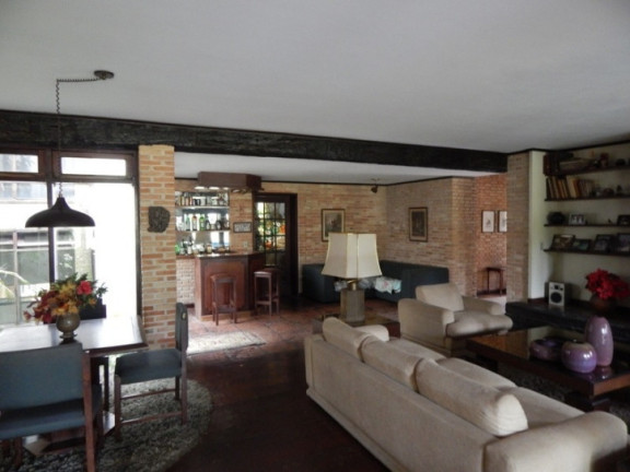 Imagem Casa com 4 Quartos à Venda, 722 m² em Granja Viana - Cotia Imagem Casa com 4 Quartos à Venda, 722 m² em Granja Viana - Cotia