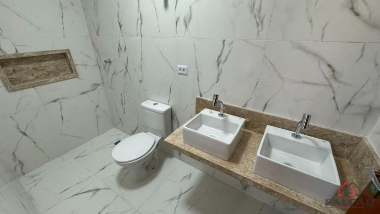 Imagem Casa com 3 Quartos à Venda, 180 m² em Aparecida - Santos Imagem Casa com 3 Quartos à Venda, 180 m² em Aparecida - Santos