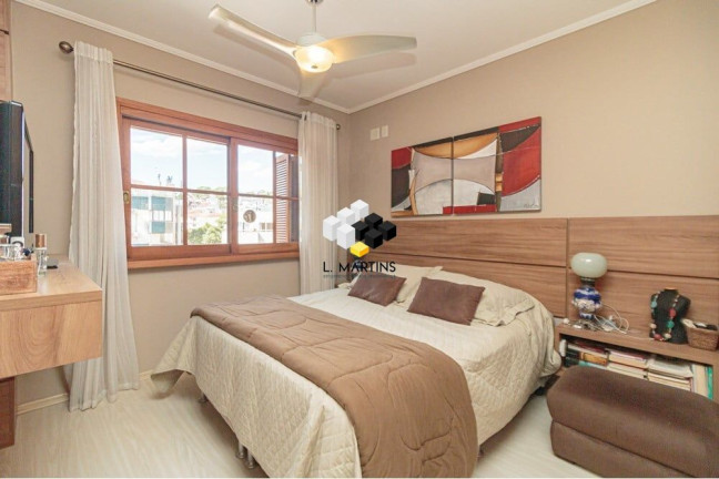 Imagem Casa com 4 Quartos à Venda, 314 m² em Chácara Das Pedras - Porto Alegre Imagem Casa com 4 Quartos à Venda, 314 m² em Chácara Das Pedras - Porto Alegre
