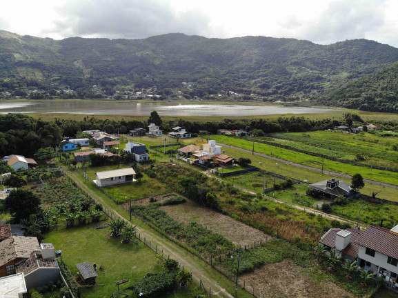 Imagem Terreno à Venda, em Macacu - Garopaba Imagem Terreno à Venda, em Macacu - Garopaba