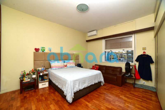 Imagem Apartamento com 4 Quartos à Venda, 280 m² em Ipanema - Rio De Janeiro Imagem Apartamento com 4 Quartos à Venda, 280 m² em Ipanema - Rio De Janeiro