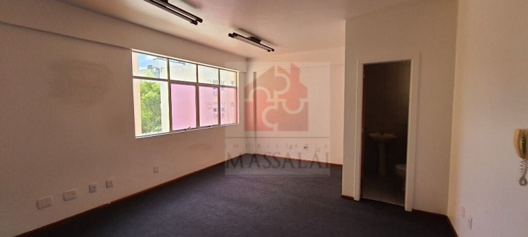 Imagem Sala Comercial à Venda, 37 m² em Petrópolis - Porto Alegre Imagem Sala Comercial à Venda, 37 m² em Petrópolis - Porto Alegre