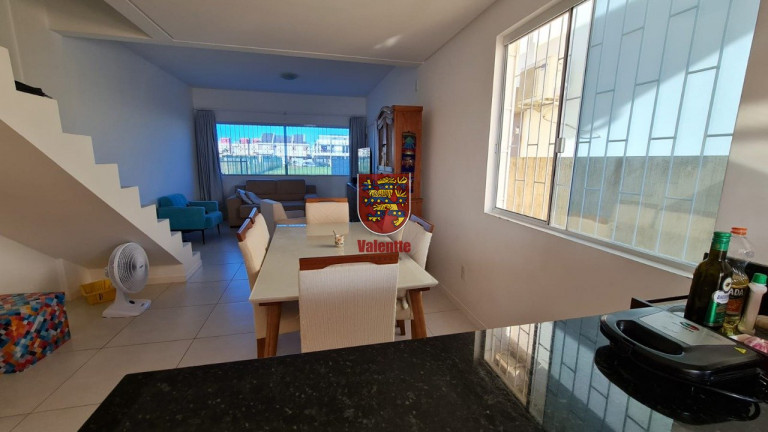 Imagem Casa com 3 Quartos à Venda, 450 m²