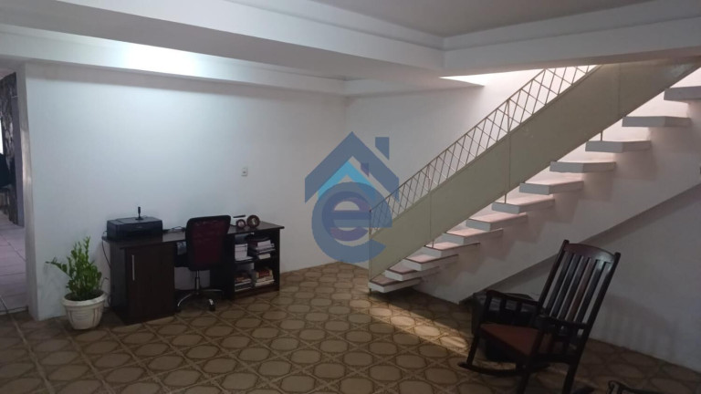 Imagem Casa com 6 Quartos à Venda, 548 m² em Jaraguá - Maceió Imagem Casa com 6 Quartos à Venda, 548 m² em Jaraguá - Maceió