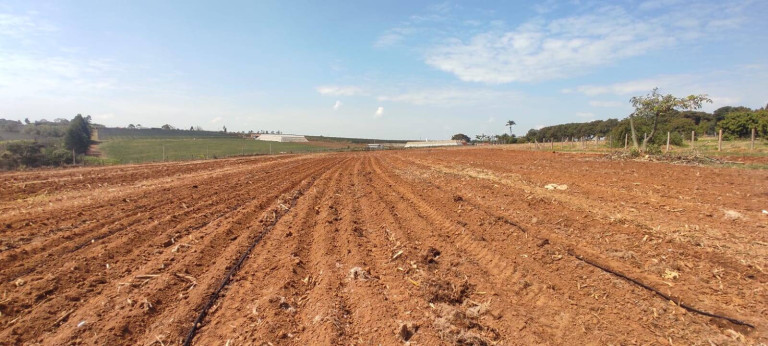 Imagem Chácara com 4 Quartos à Venda, 556 m² em Zona Rural - Salto De Pirapora Imagem Chácara com 4 Quartos à Venda, 556 m² em Zona Rural - Salto De Pirapora