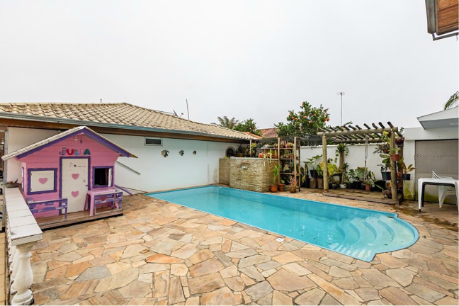Imagem Casa com 6 Quartos à Venda, 300 m² em Boa Vista - Curitiba Imagem Casa com 6 Quartos à Venda, 300 m² em Boa Vista - Curitiba