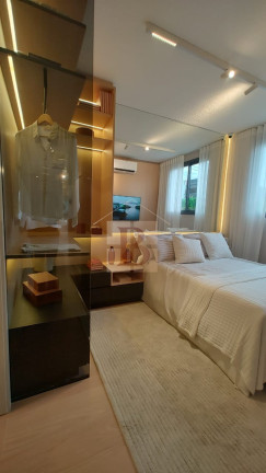 Imagem Imóvel com 2 Quartos à Venda, 51 m² em Centro - Niterói Imagem Imóvel com 2 Quartos à Venda, 51 m² em Centro - Niterói