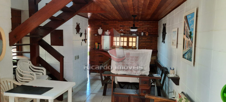 Imagem Casa de Condomínio com 2 Quartos à Venda, 100 m² em Peró - Cabo Frio