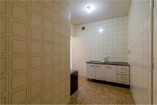 Imagem Imóvel com 3 Quartos à Venda, em Independência - Porto Alegre Imagem Imóvel com 3 Quartos à Venda, em Independência - Porto Alegre