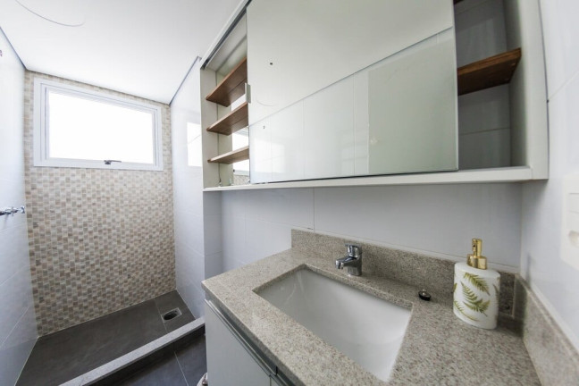 Imagem Apartamento com 2 Quartos à Venda, 66 m² em Menino Deus - Porto Alegre