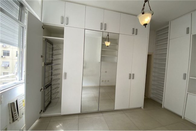 Imagem Apartamento com 3 Quartos à Venda, 107 m² em Copacabana - Rio De Janeiro Imagem Apartamento com 3 Quartos à Venda, 107 m² em Copacabana - Rio De Janeiro
