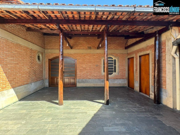 Imagem Casa com 4 Quartos à Venda, 403 m² em Setor Coimbra - Goiânia